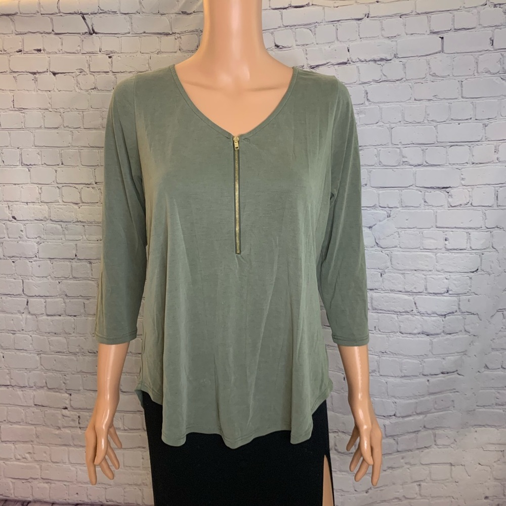 Green Envelope size medium Mid Sleeve Length Olive blouse with Zipper